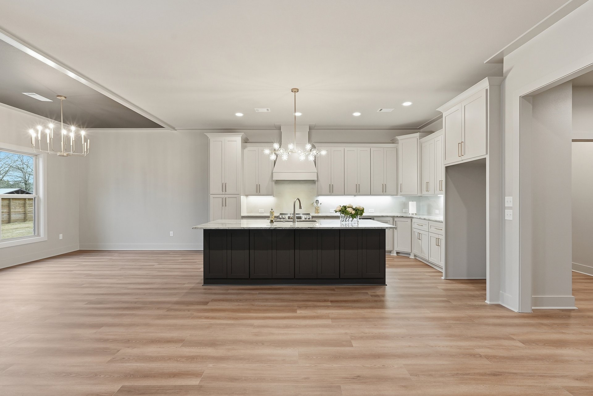 East Meadows New Construction - Thumbnail 13