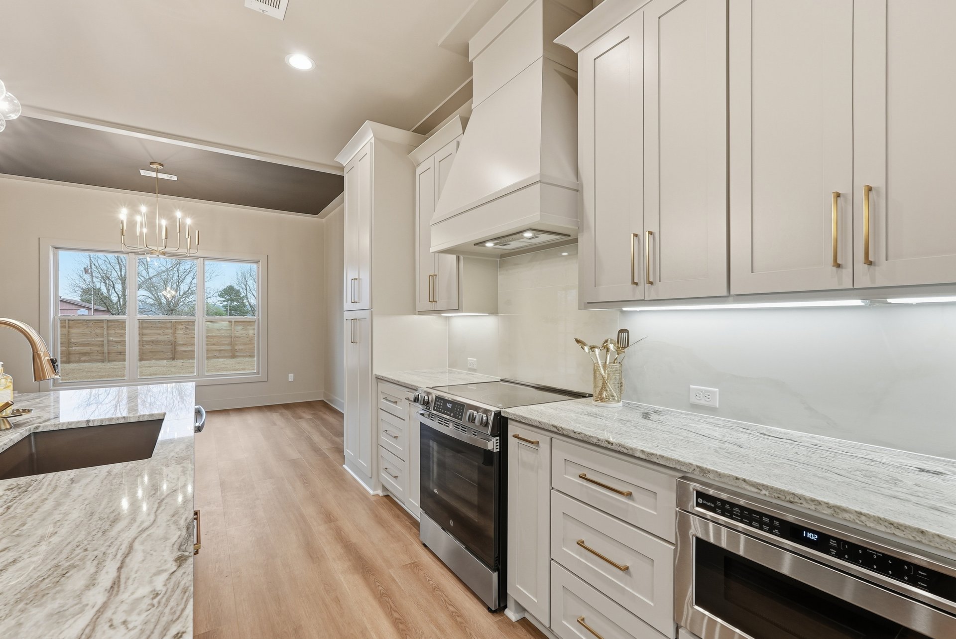 East Meadows New Construction - Thumbnail 15