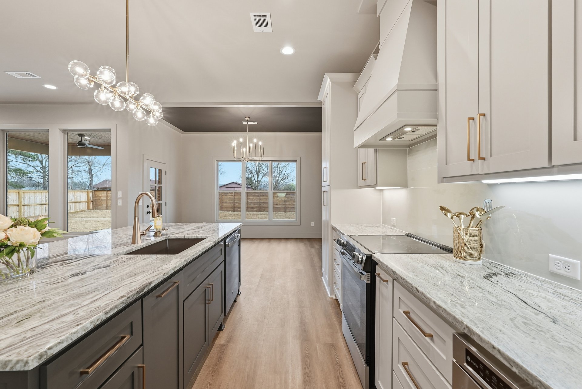 East Meadows New Construction - Thumbnail 16