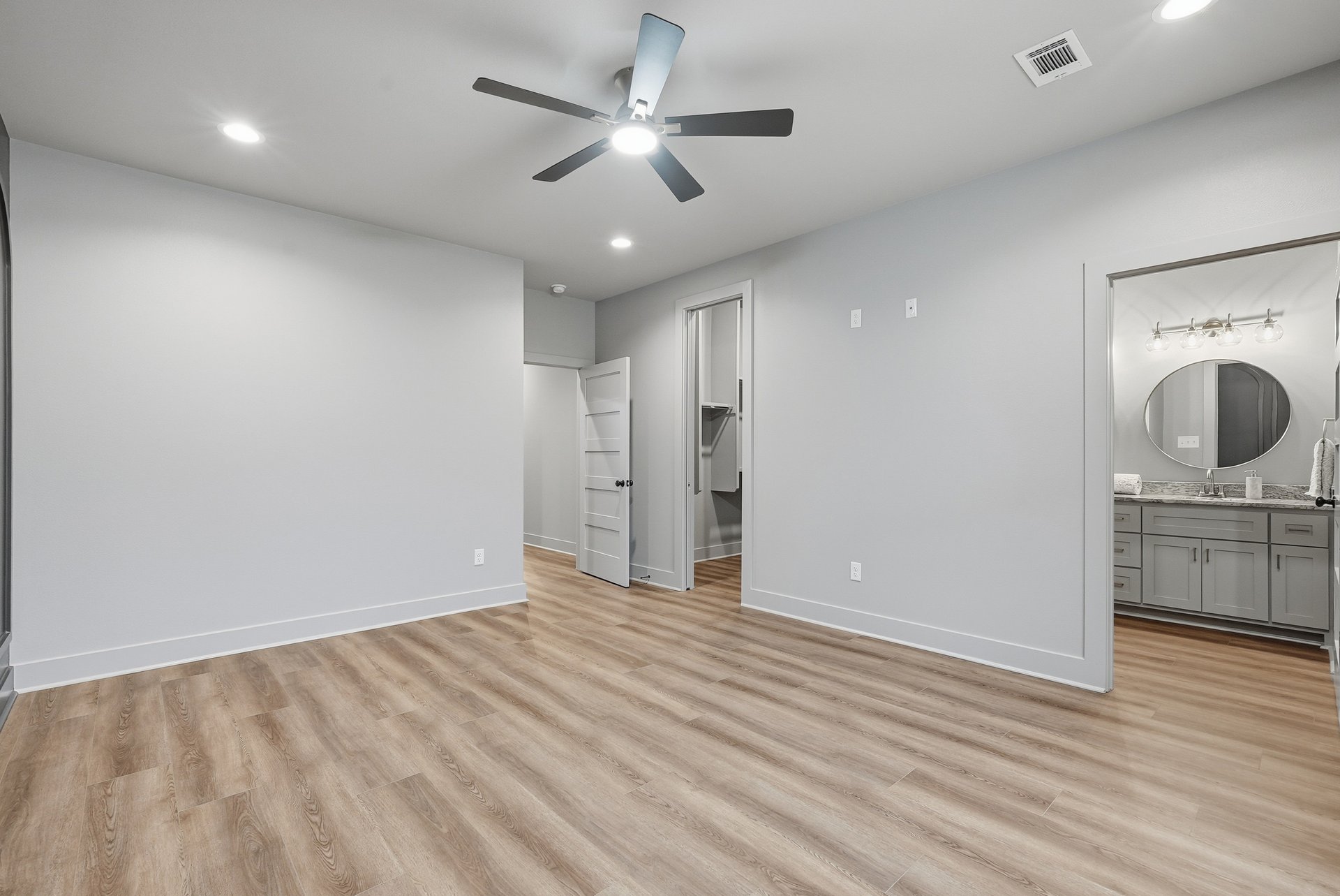 East Meadows New Construction - Thumbnail 30