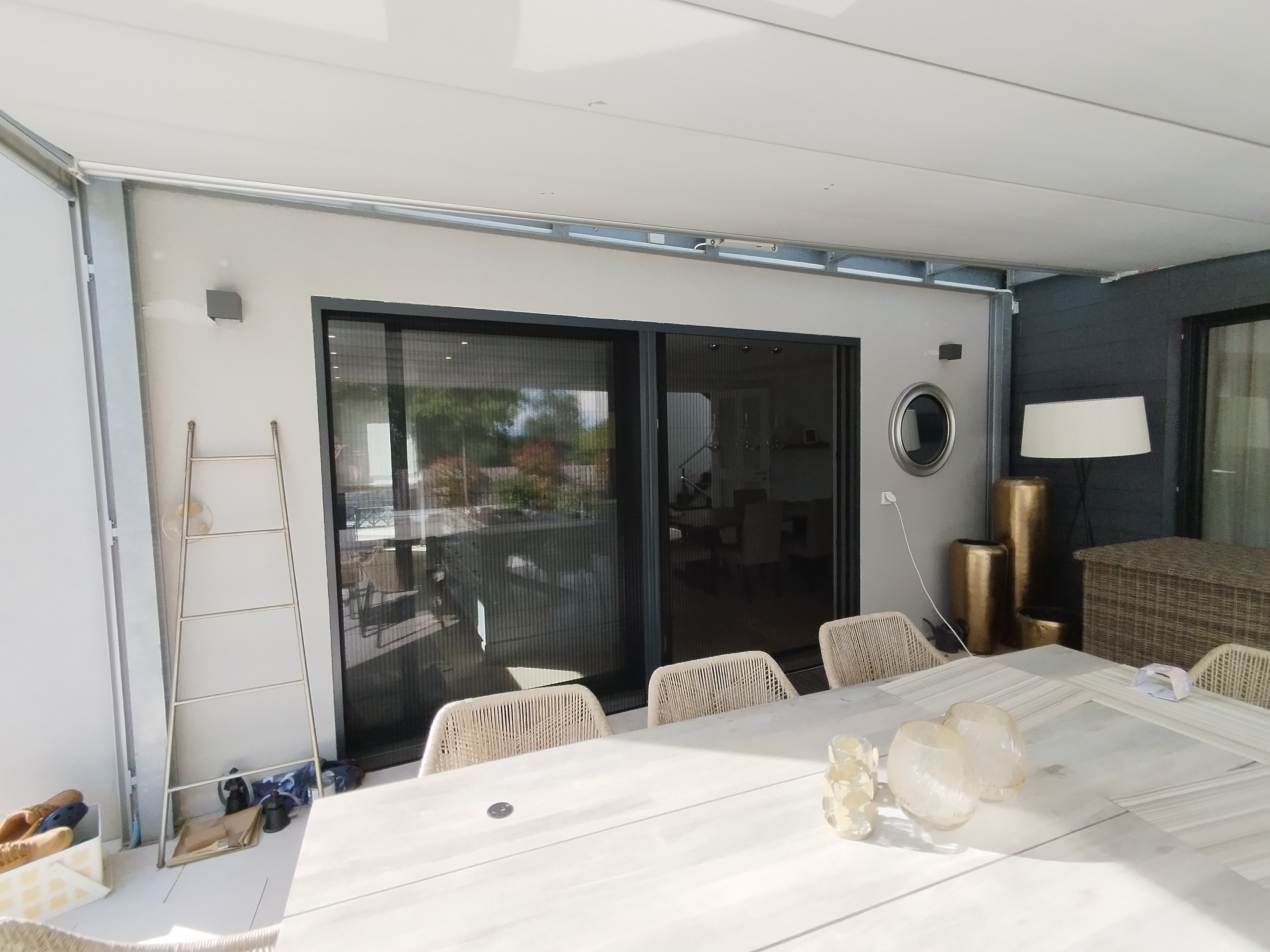 Insektenschutz-Plissee für Schiebetüren - Bild 2 | 3inDesign