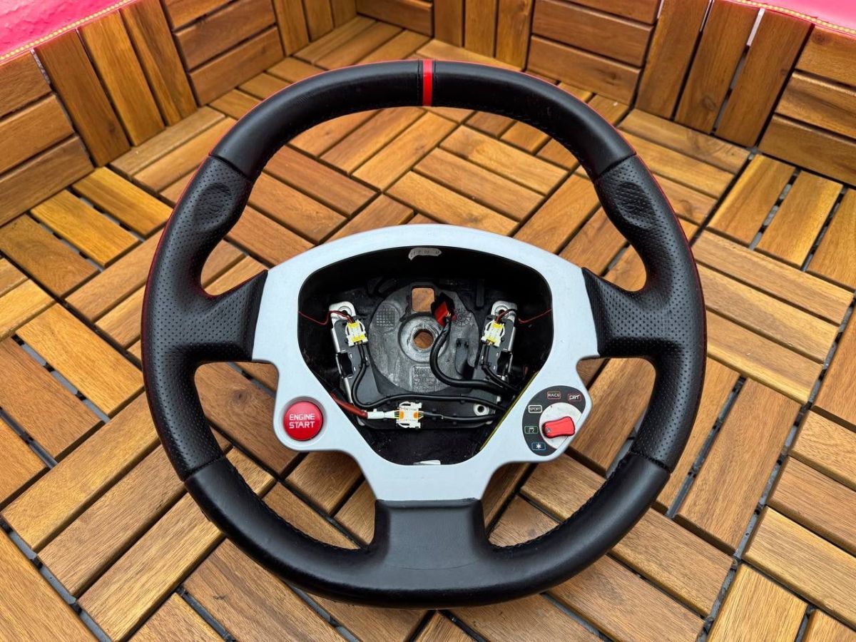 Ferrari F430 F1 2006 Steering Wheel OEM - Imagen 1