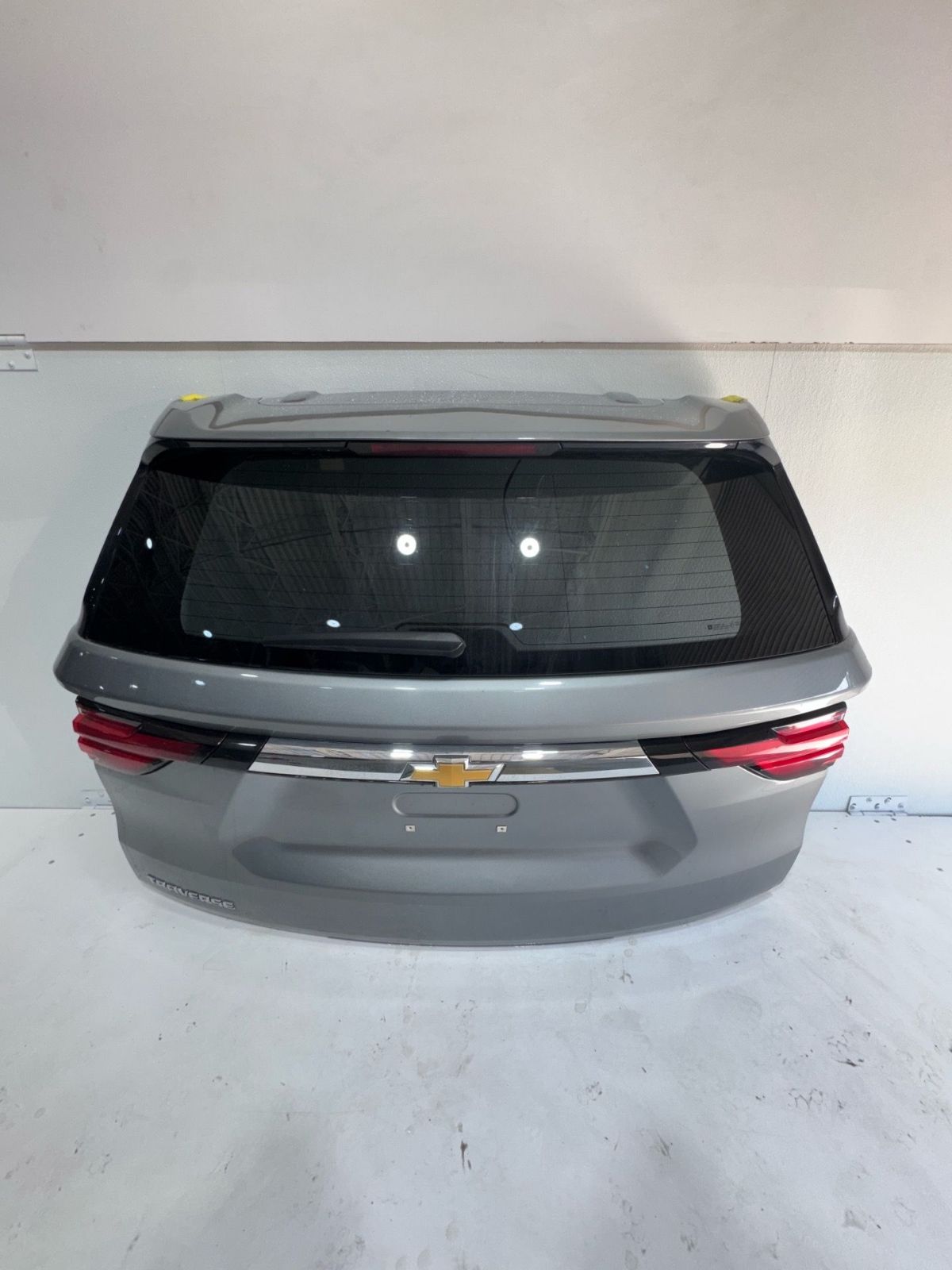 COMPUERTA TRASERA CHEVROLET 2023 - Imagen 1
