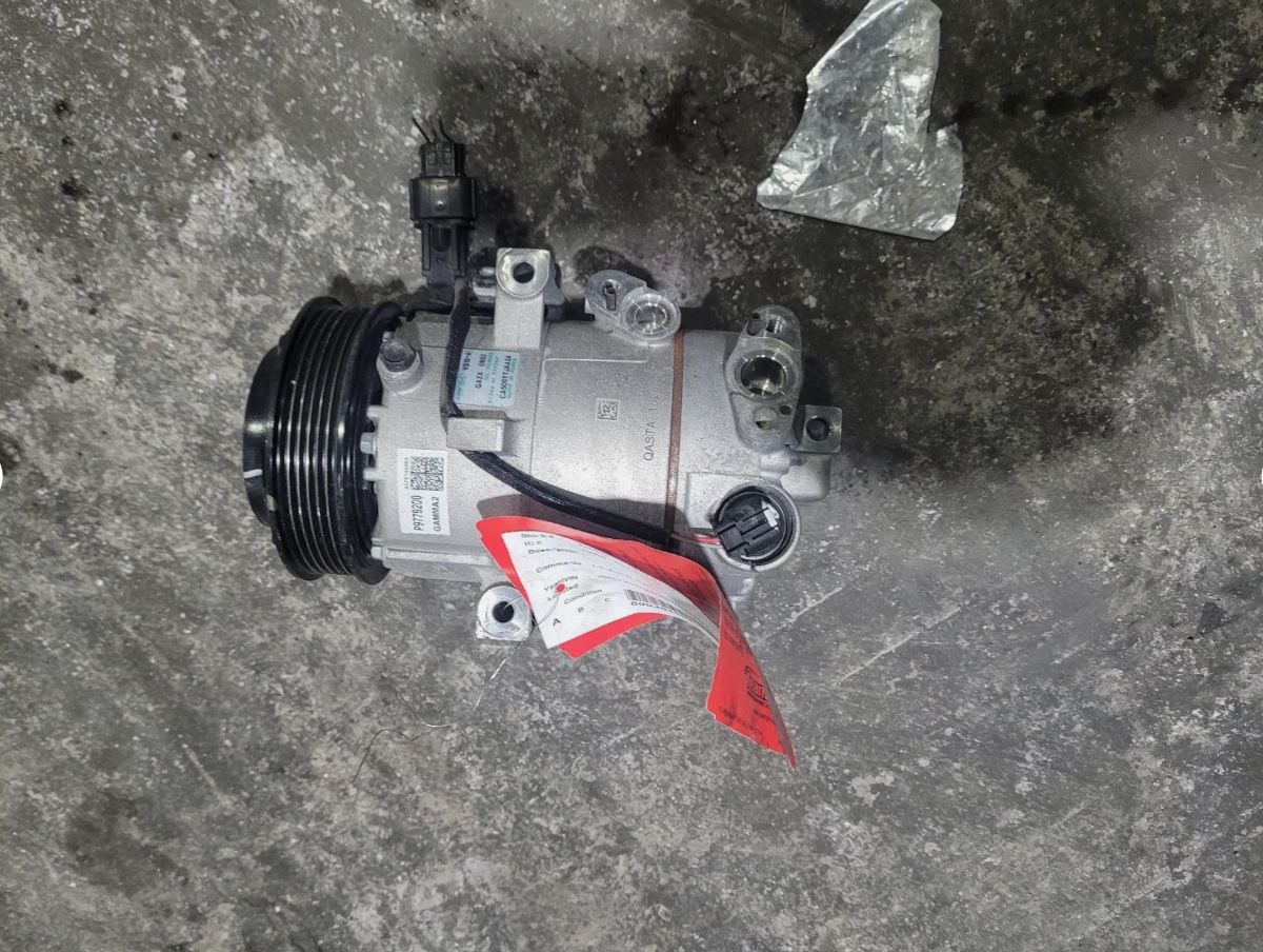 Compresor A/C Hyundai Accent 2015-2021 Usado - Imagen 1