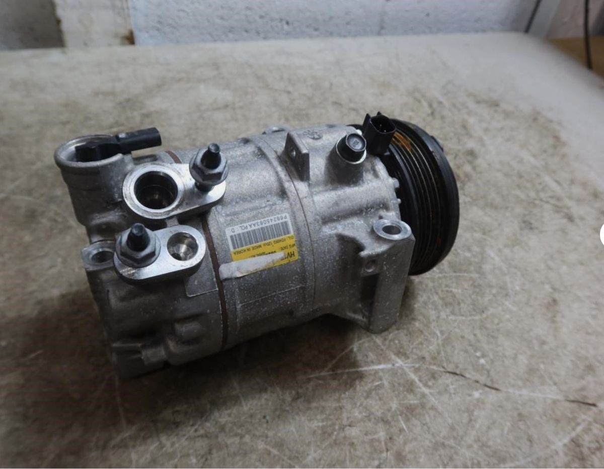 Compresor A/C Jeep Wrangler 2015-2023 Usado - Imagen 1