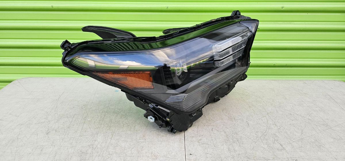 Farol DeLantero Para Toyota  4Runner 2025 - Imagen 1
