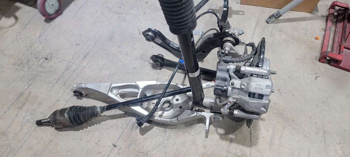 Suspensión Trasera Derecha - Honda CRV 2026 - Imagen 1