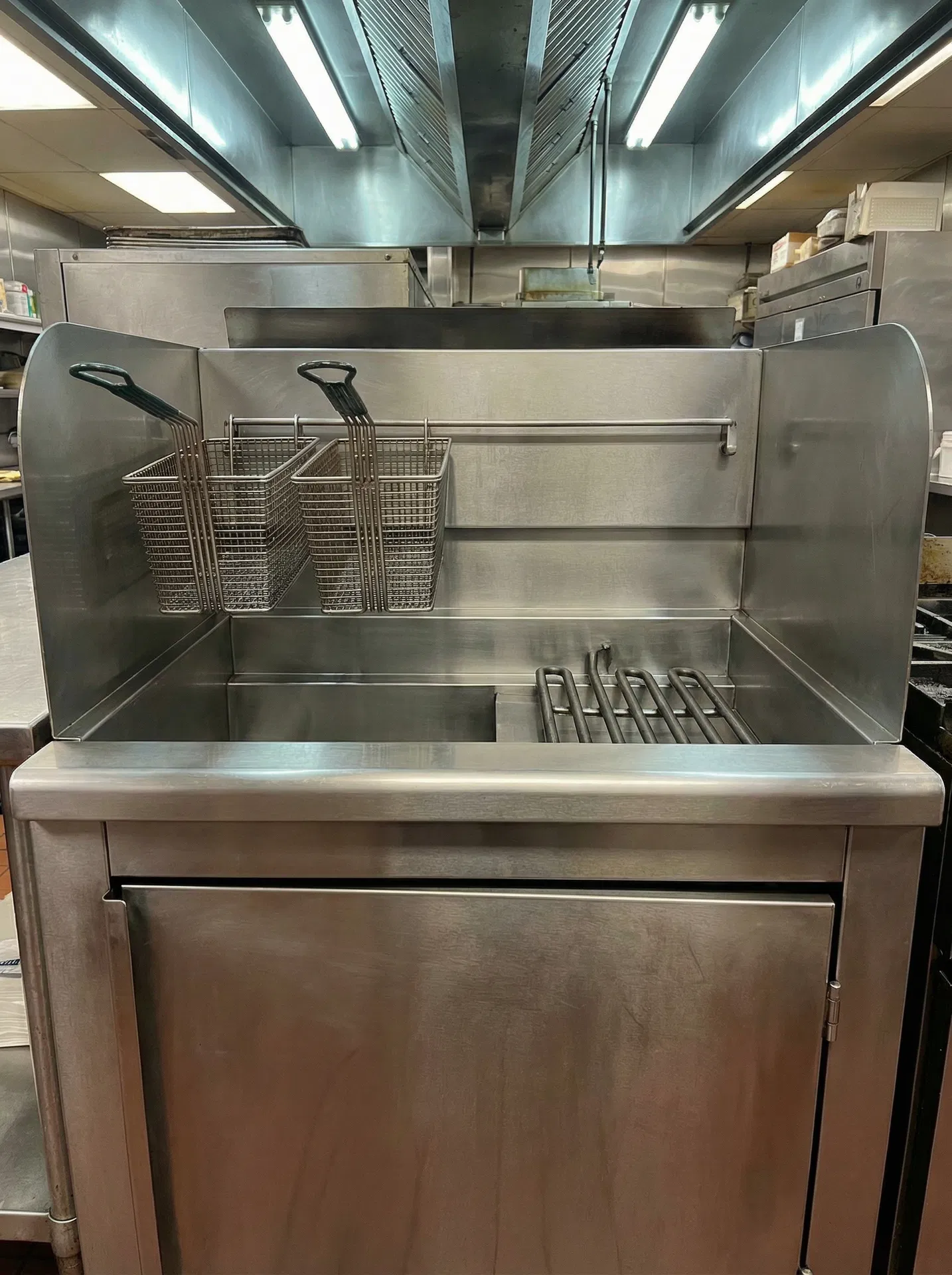 Deep Fryer after cleaning