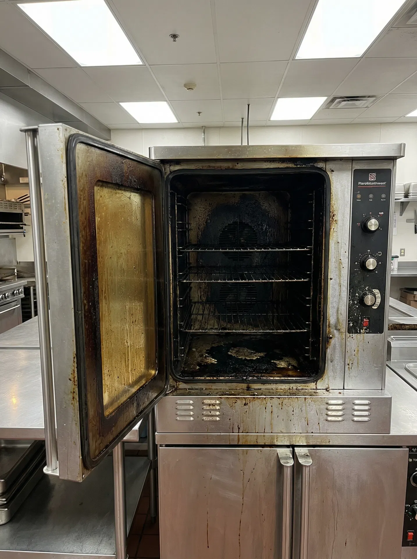 Convection Oven before cleaning