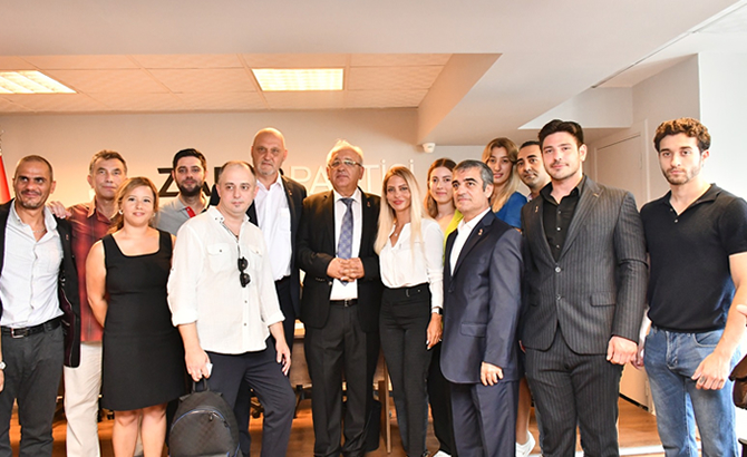 Zafer İstanbul'a kaptan başkan: Mustafa Can