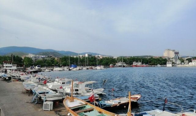 Erdek'te kıyı balıkçılığına maddi destek!