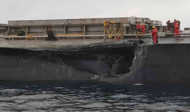 Çanakkale'de iki kargo gemisi çarpıştı!