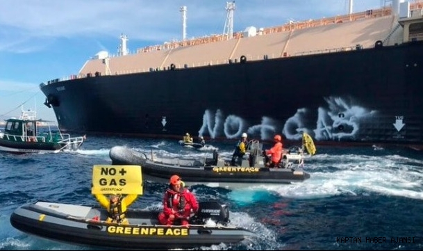 Greenpeace gaz terminalini bloke etti: ''İklim katillerini durdurmanın zamanı geldi!''
