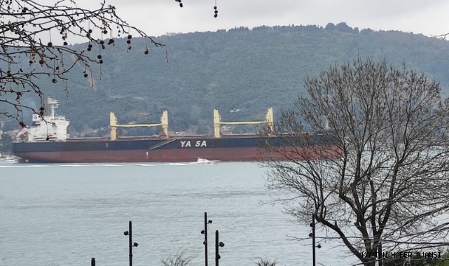 Bomba isabet eden gemi İstanbul Boğazı’na giriş yapıyor!