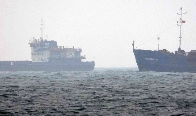 Fırtınadan etkilenen gemiler Sinop limanına sığındı