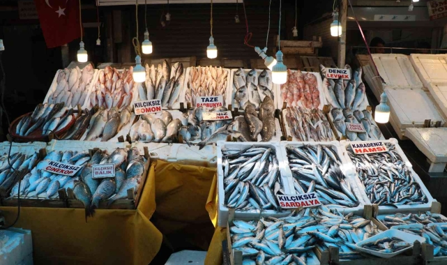 Çiftlik balığı fiyatları deniz balıklarını geçti