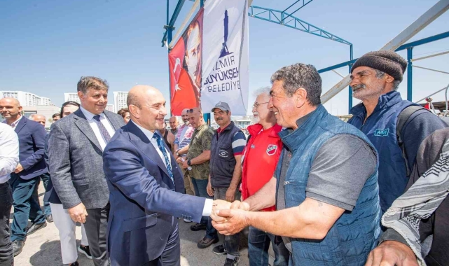 İzmir'de tekne bakım malzemeleri desteği sürüyor