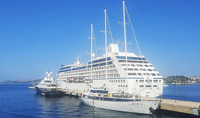 2 gemiyle 464 yolcu geldi