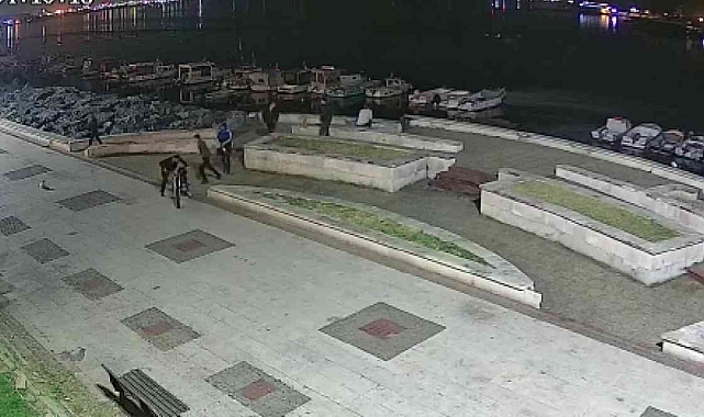 Pendikte pes dedirten hırsızlık: Teknelerden benzin çalarak motosikletlerine doldurdular