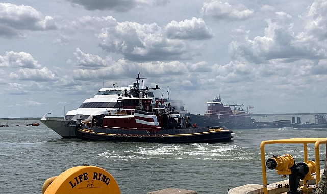 89 ilkokul öğrencisinin bulunduğu gezi gemisi alev aldı!