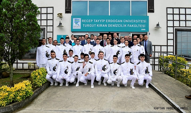 RTEÜ Turgut Kıran Denizcilik Fakültesi Mezuniyet Töreni Yapıldı