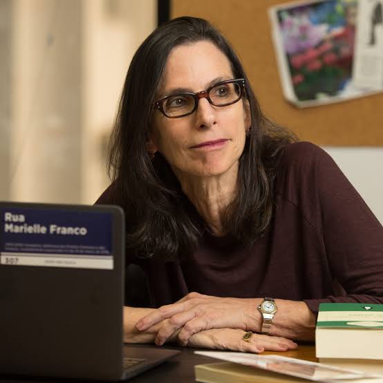 Política de Eufemismos 