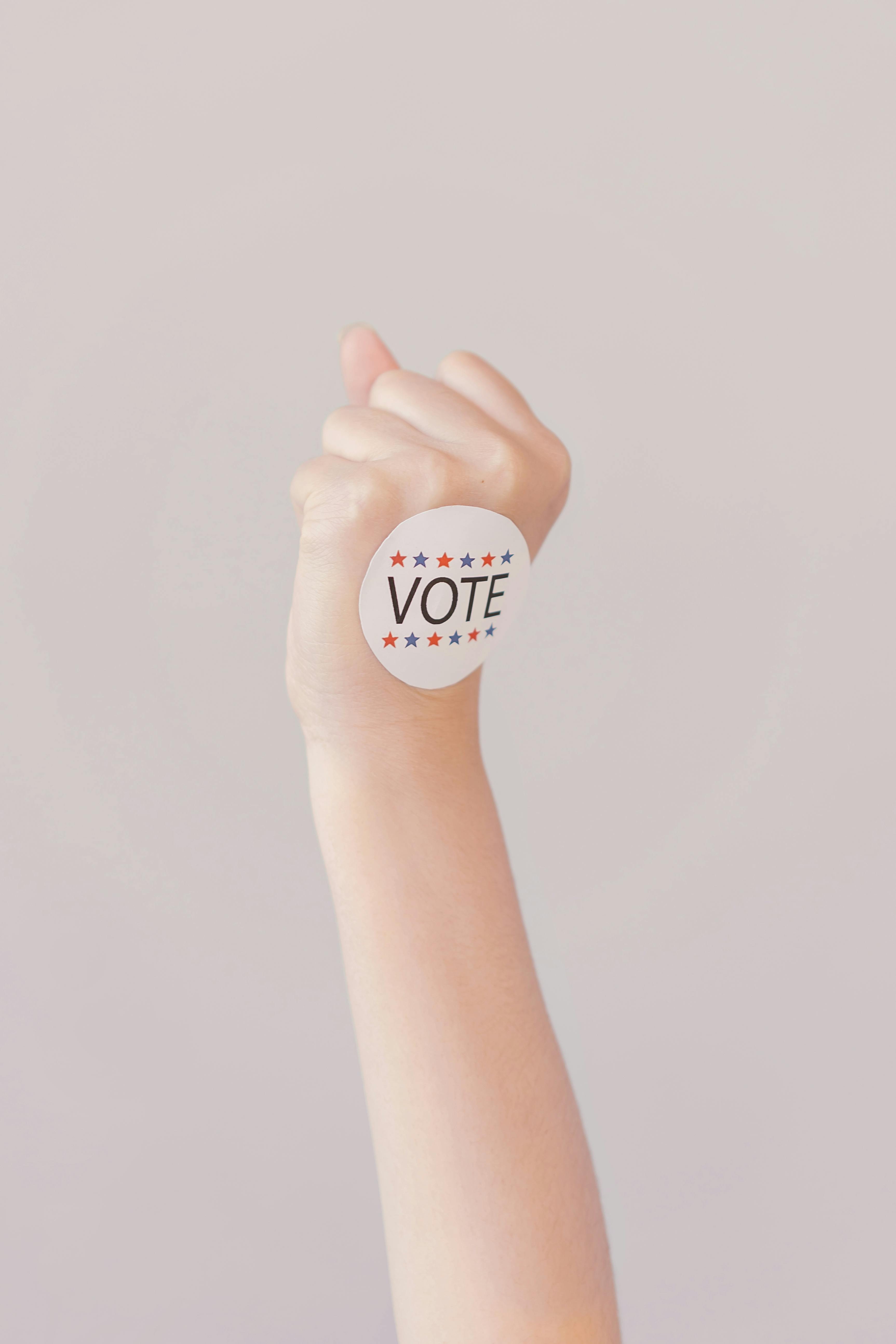 Democracia, Cidadania e Direitos Humanos