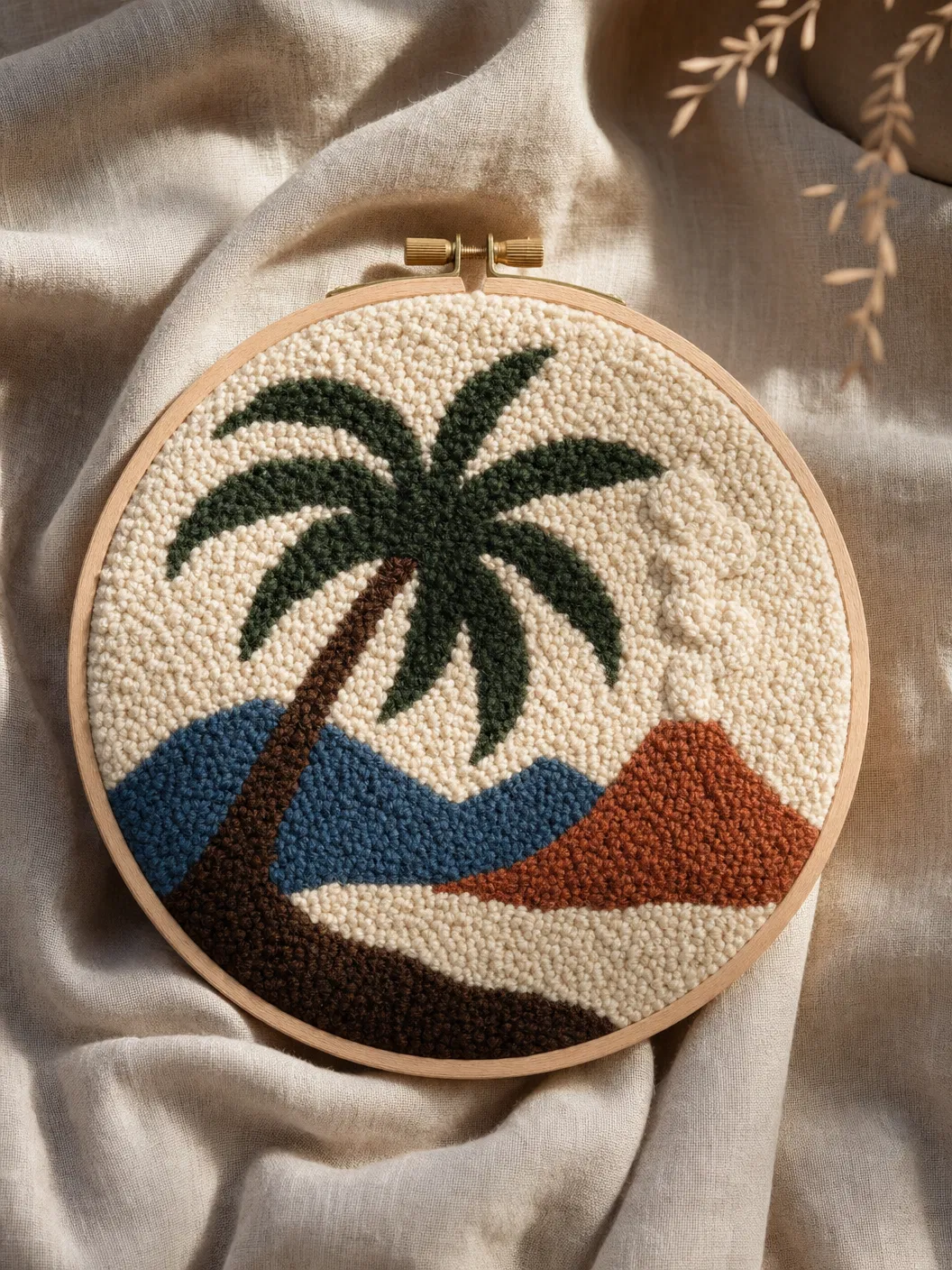 Patch signature Coco Krea — cocotier, montagne, volcan