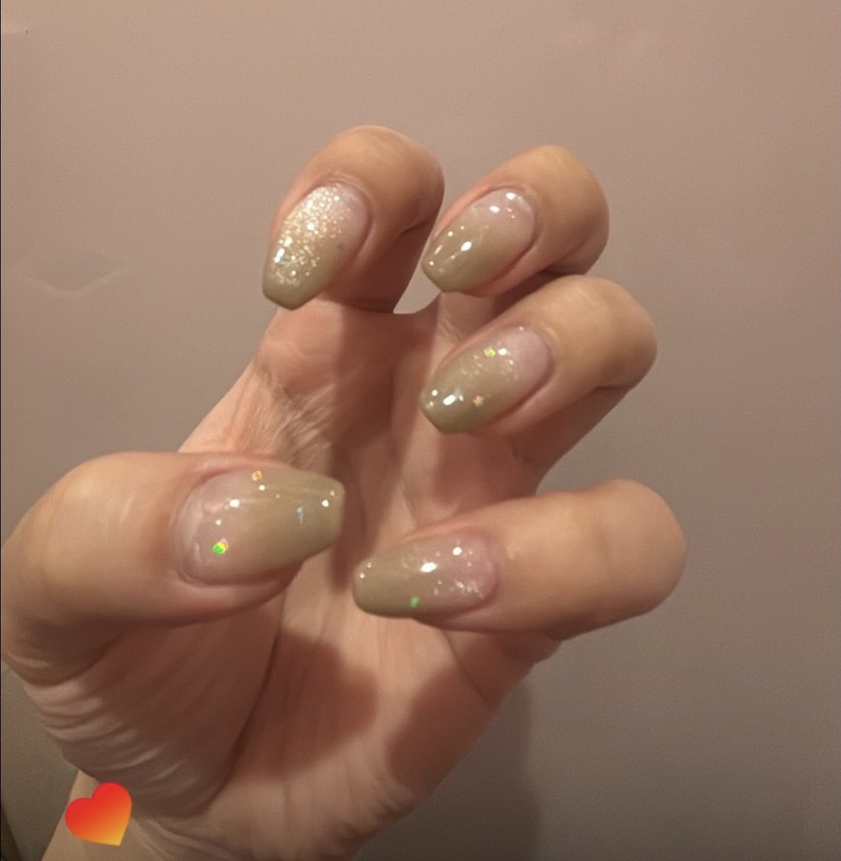 オーロラベージュ