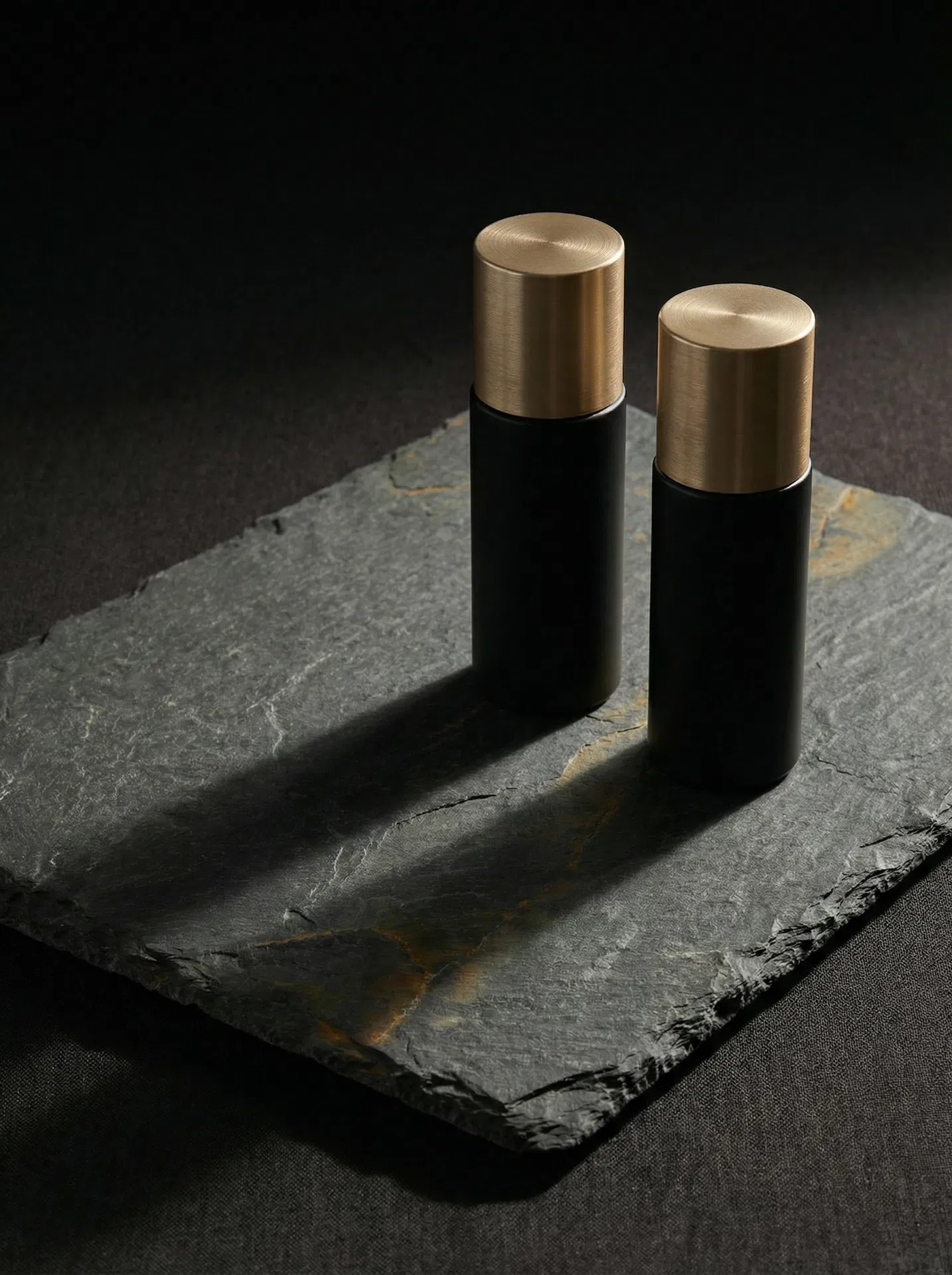 Voluminous transformation, optimizing growth, targets bond-level repair to strengthen weak over-processed hair.