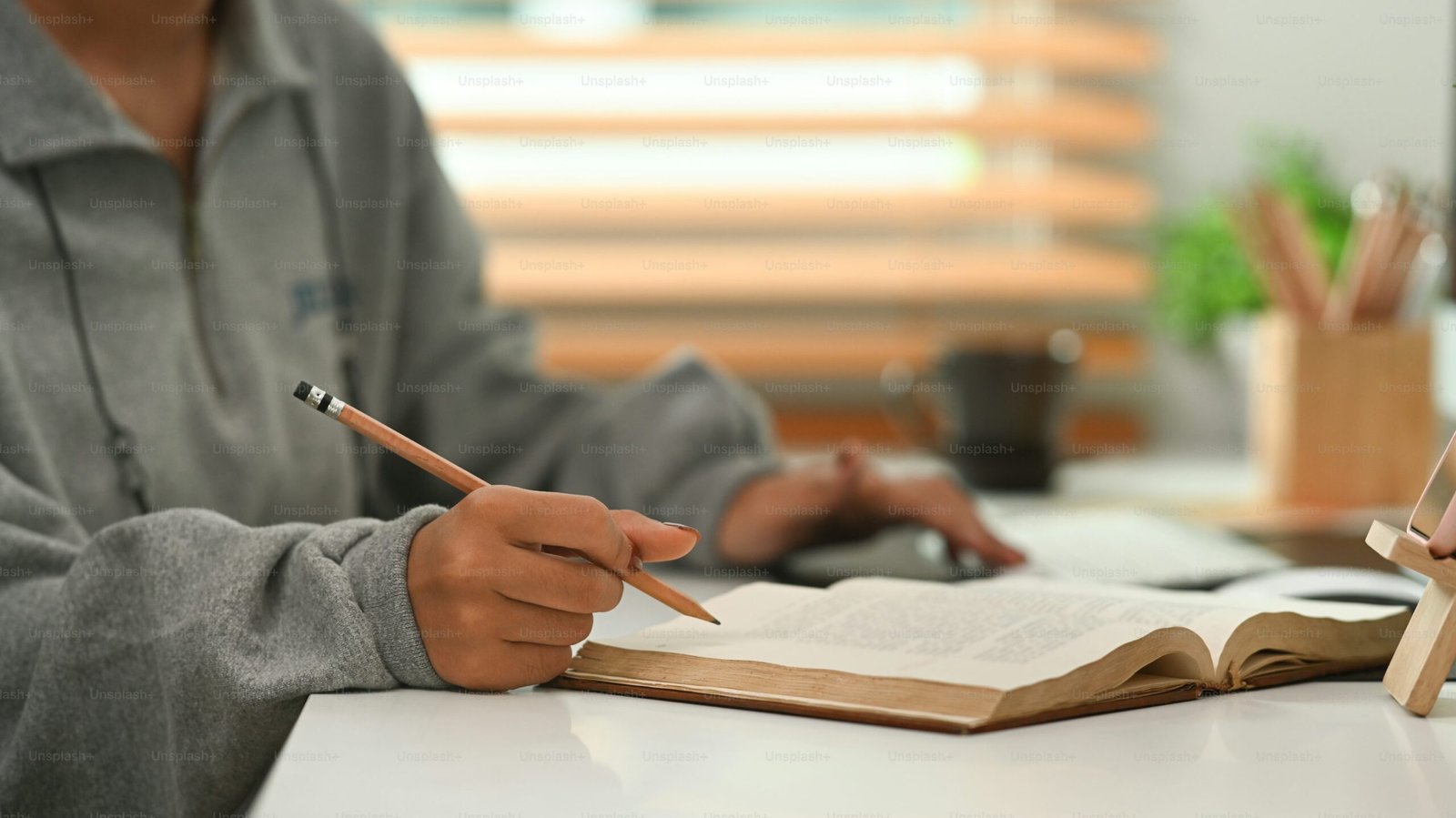 Talento de Osorno: Niño de Rahue Bajo conmueve y gana concurso con su microcuento