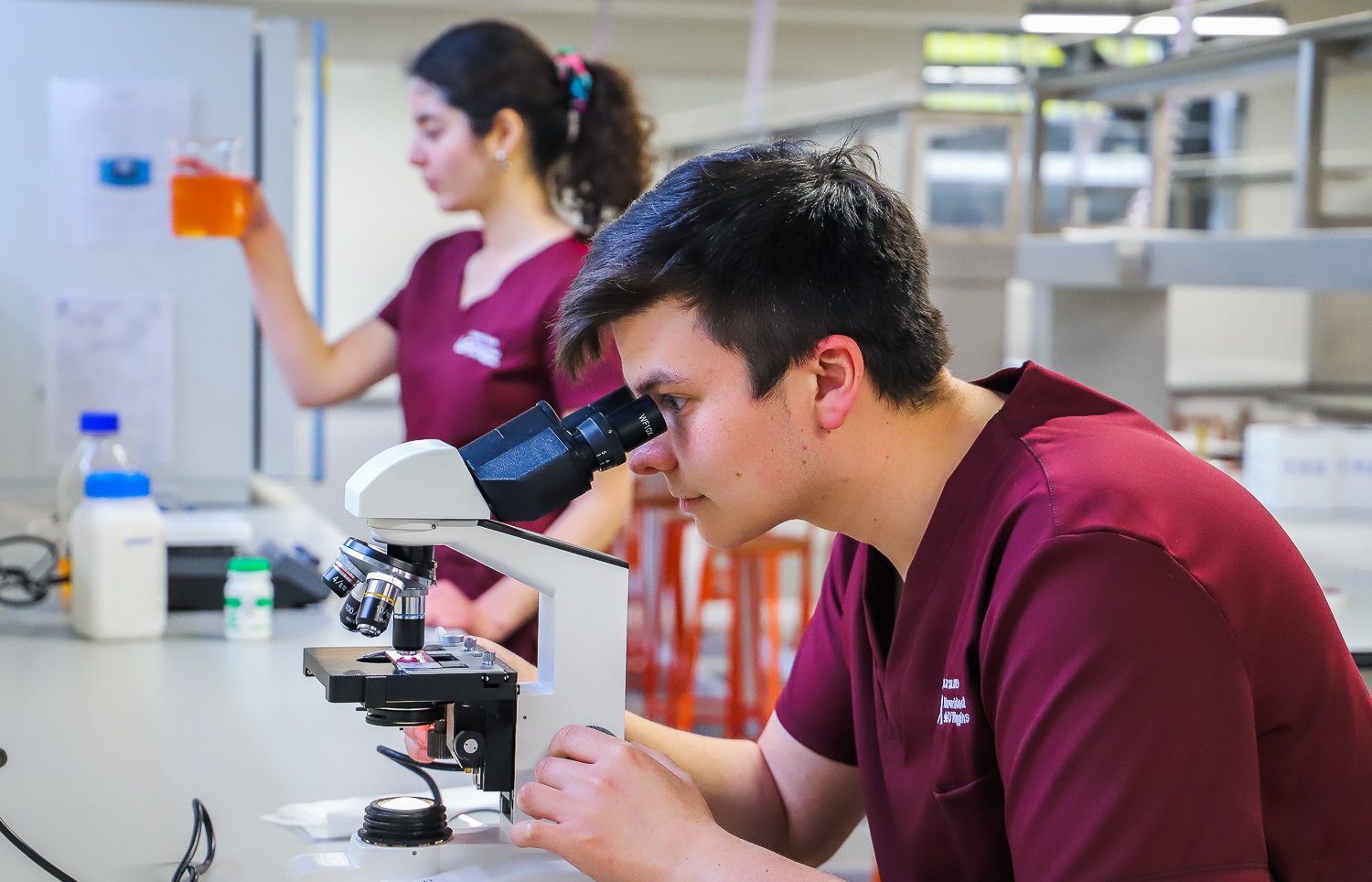 Fresia: Hospital suma tecnología clave para la detección temprana de cáncer colorrectal