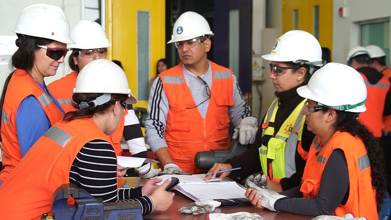 Sence Lanza 8 Nuevos Cursos Gratuitos de Minería: Revisa Cómo Postular en Línea