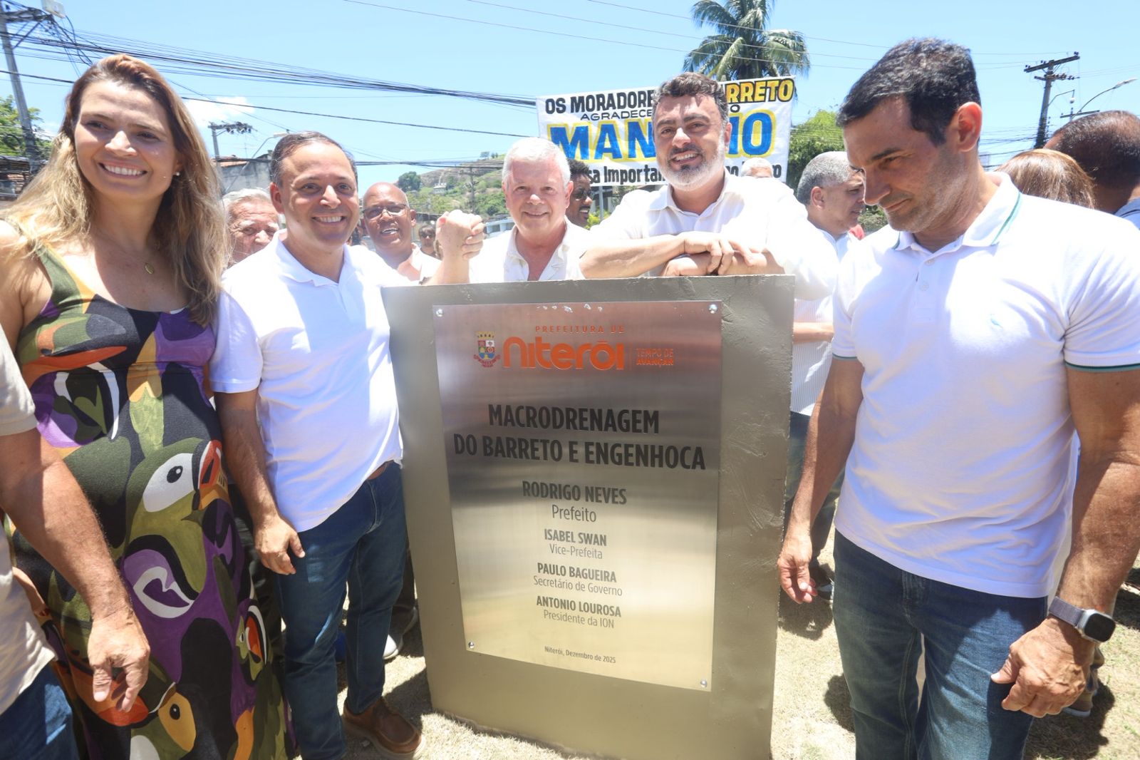 Prefeito Rodrigo Neves entrega obras de macrodrenagem nos bairros do Barreto e da Engenhoca, na Zona Norte