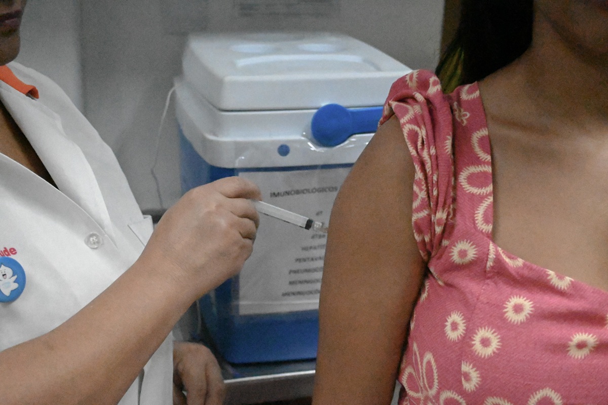Saúde em Niterói reforça a necessidade de vacinação contra HPV