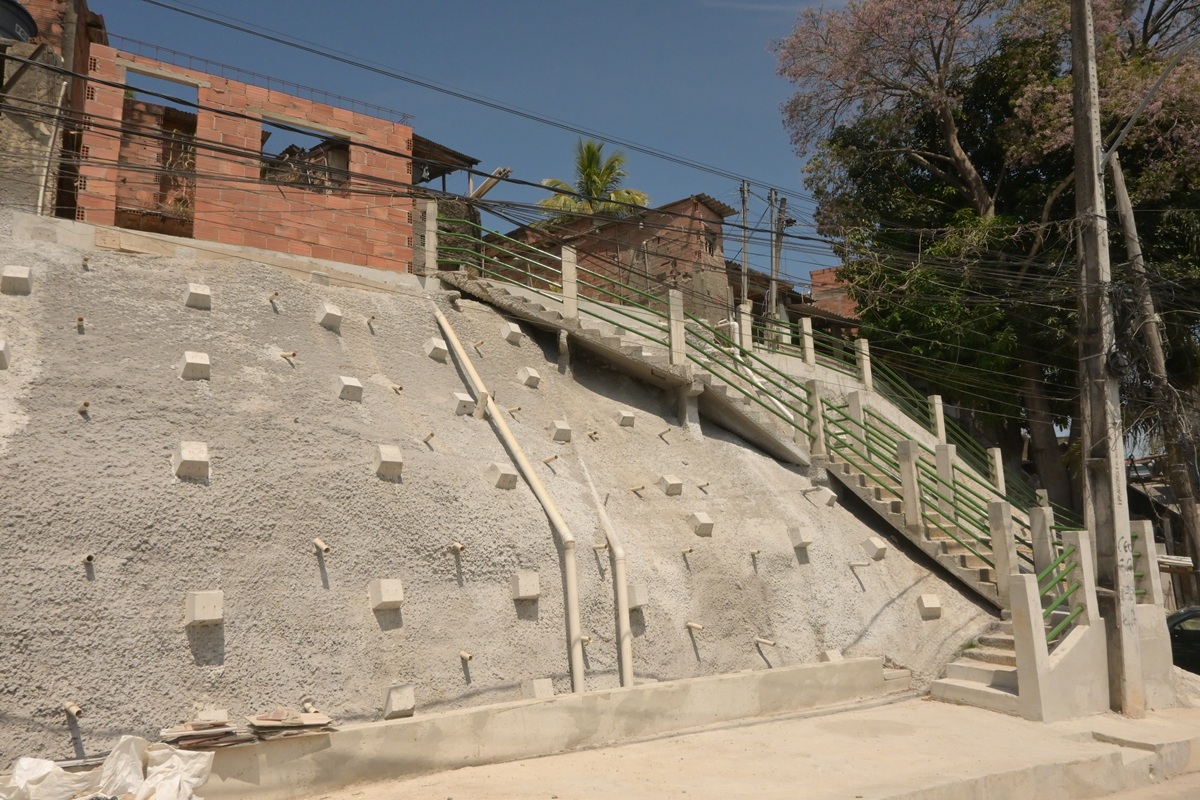 Prefeitura de Niterói entrega 15 obras de contenção de encostas em 2025