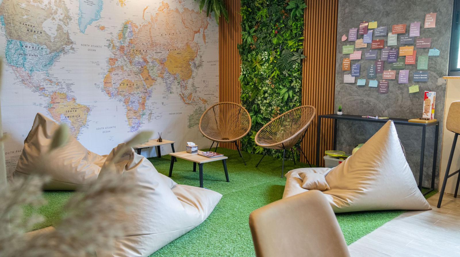 Guesthouse & Bubble Tea Shop - 3