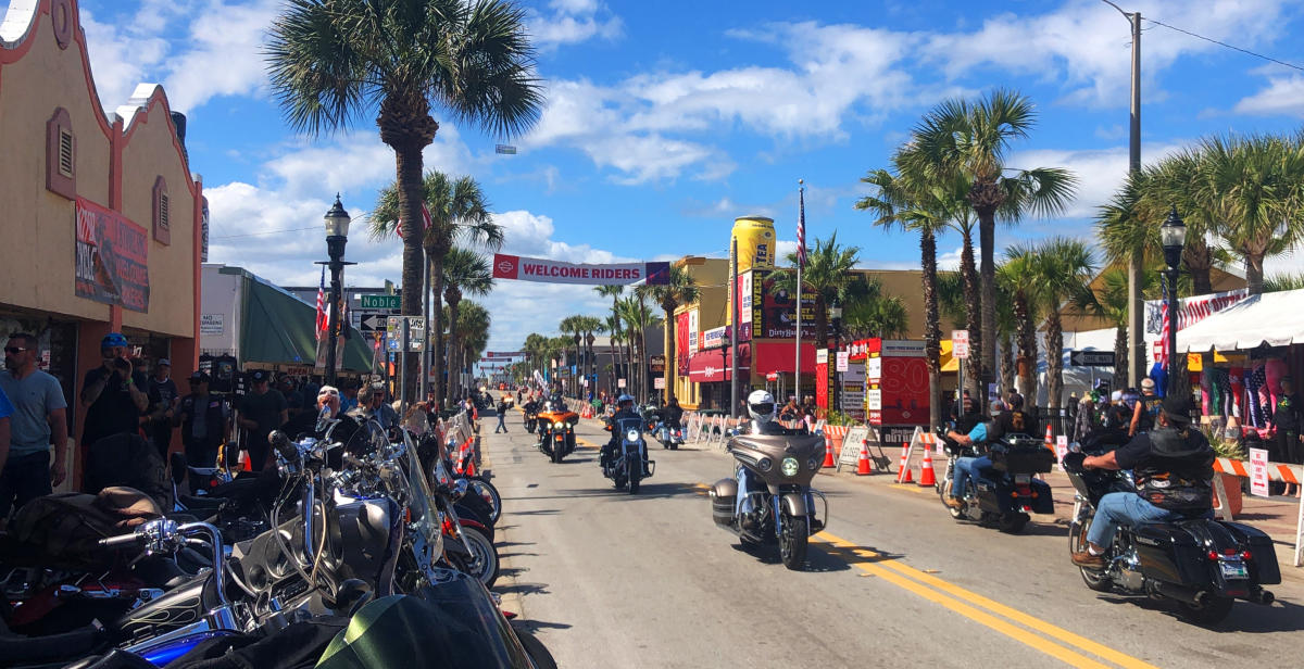 Daytona Bike Week 2026: Custom Bikes, King of the Baggers, and Super Hooligan Racing