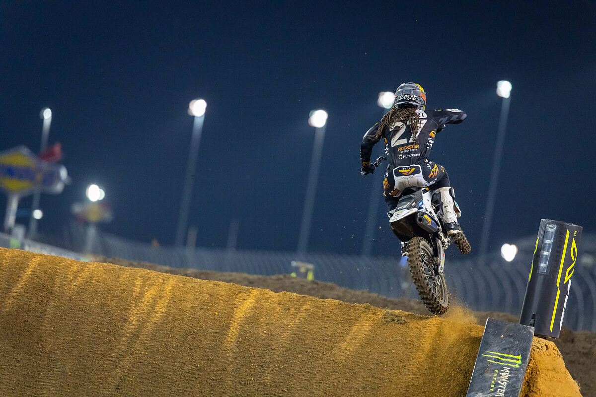 Bennick Secures Top-Five at Daytona Supercross