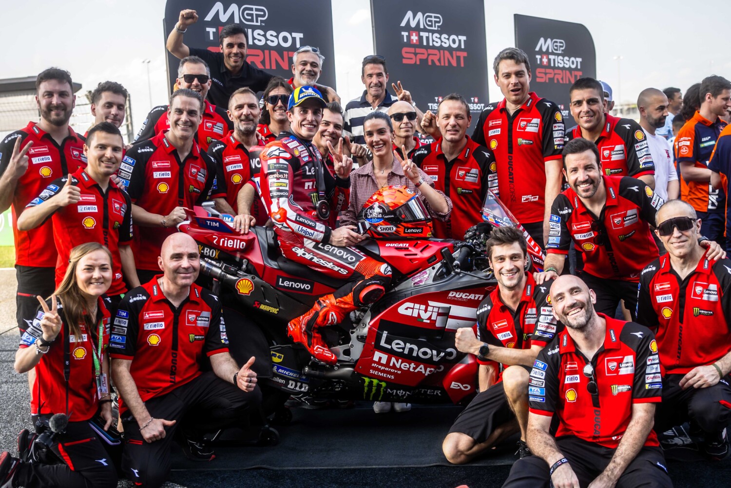 Márquez Shines in Season-Opening Sprint