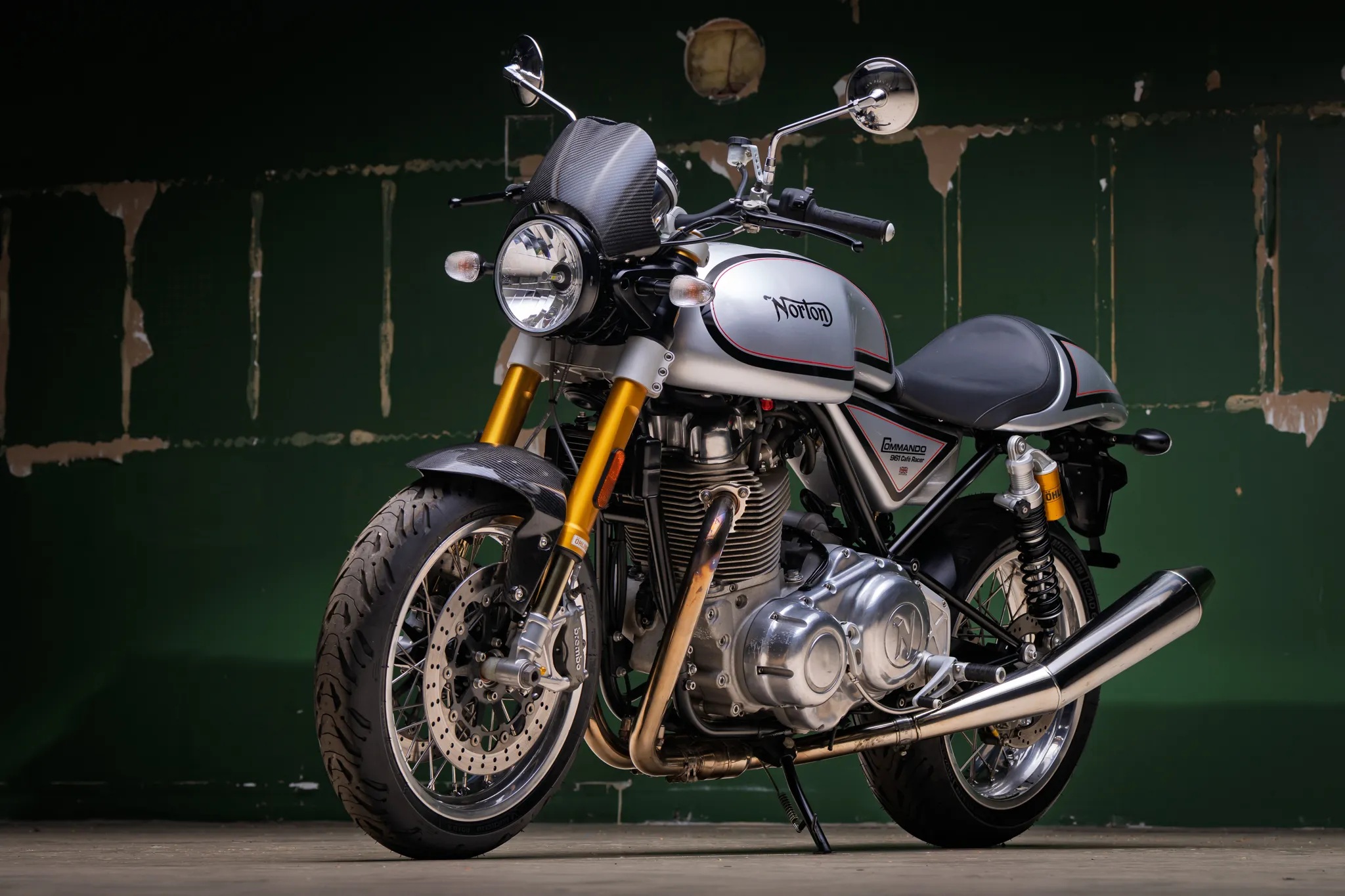 Modern Classic: 2014 Norton Commando 961 Cafe Racer
