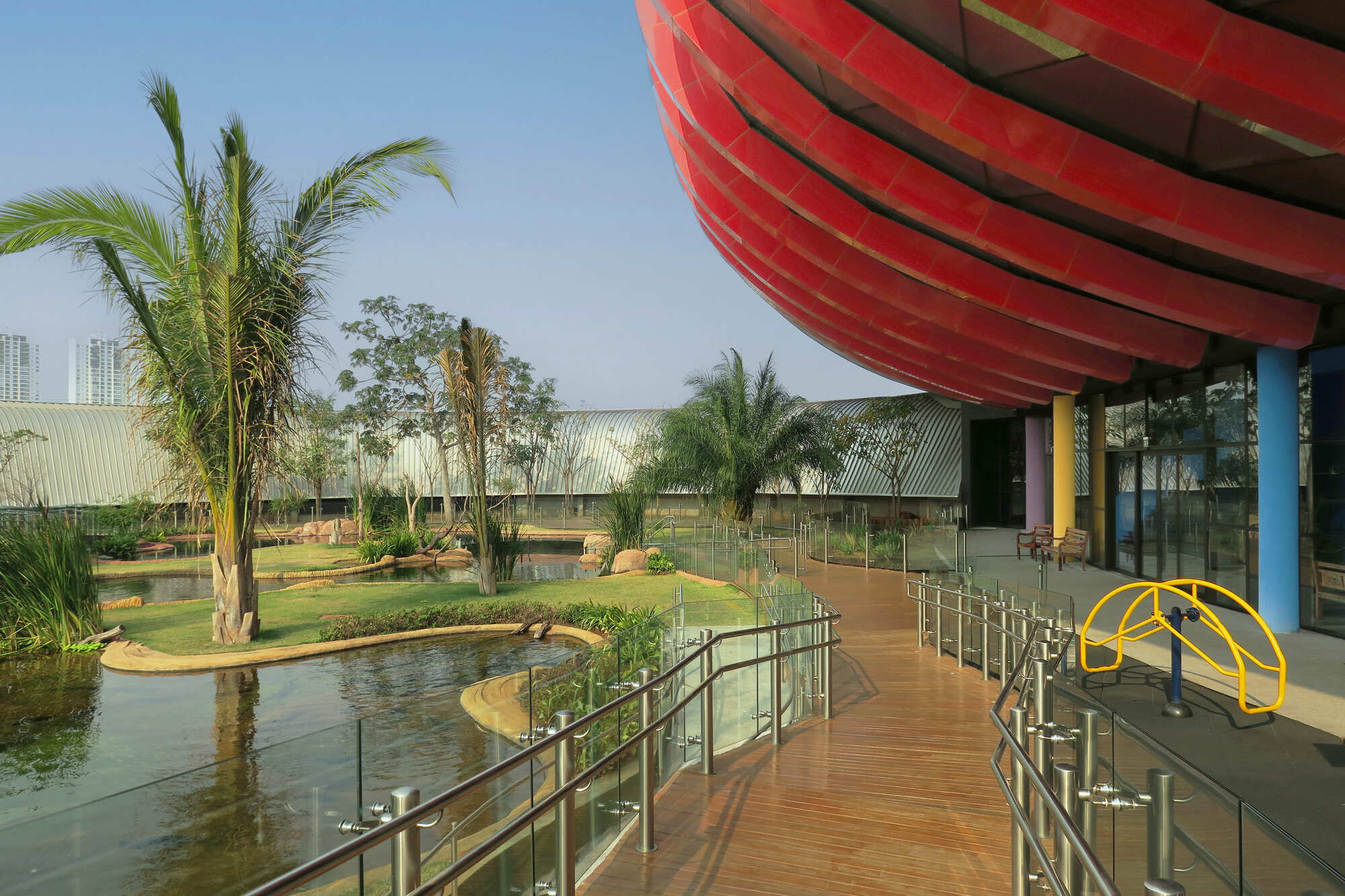 Fachada moderna do Bioparque Pantanal em Campo Grande, Mato Grosso do Sul