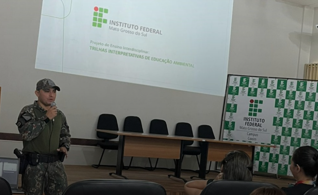 Projeto une estudantes e polícia ambiental em ação prática de conservação em Coxim