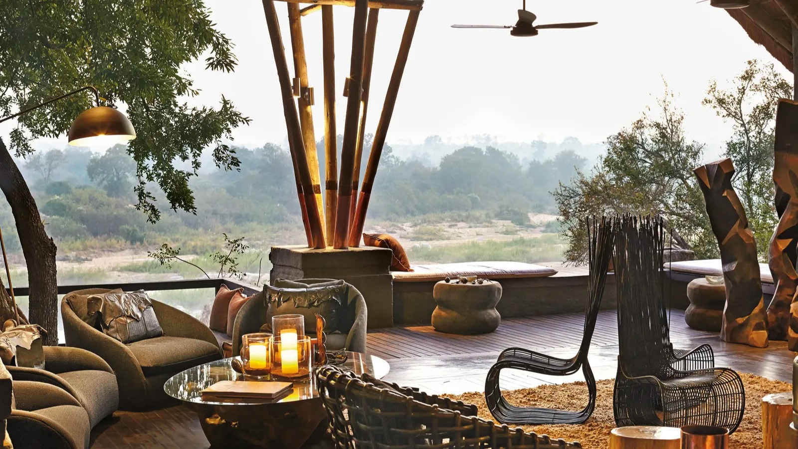 Boulders Lodge Secret: Rock Formations Reshape Predator Encounters