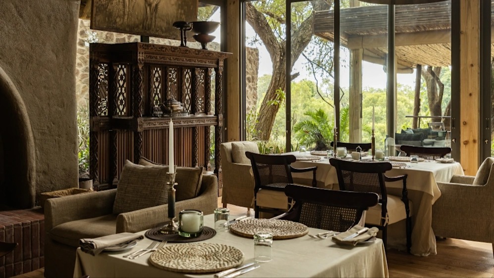 Singita Ebony Lodge Guide: Suites, Trails, and Daily Safari Routines