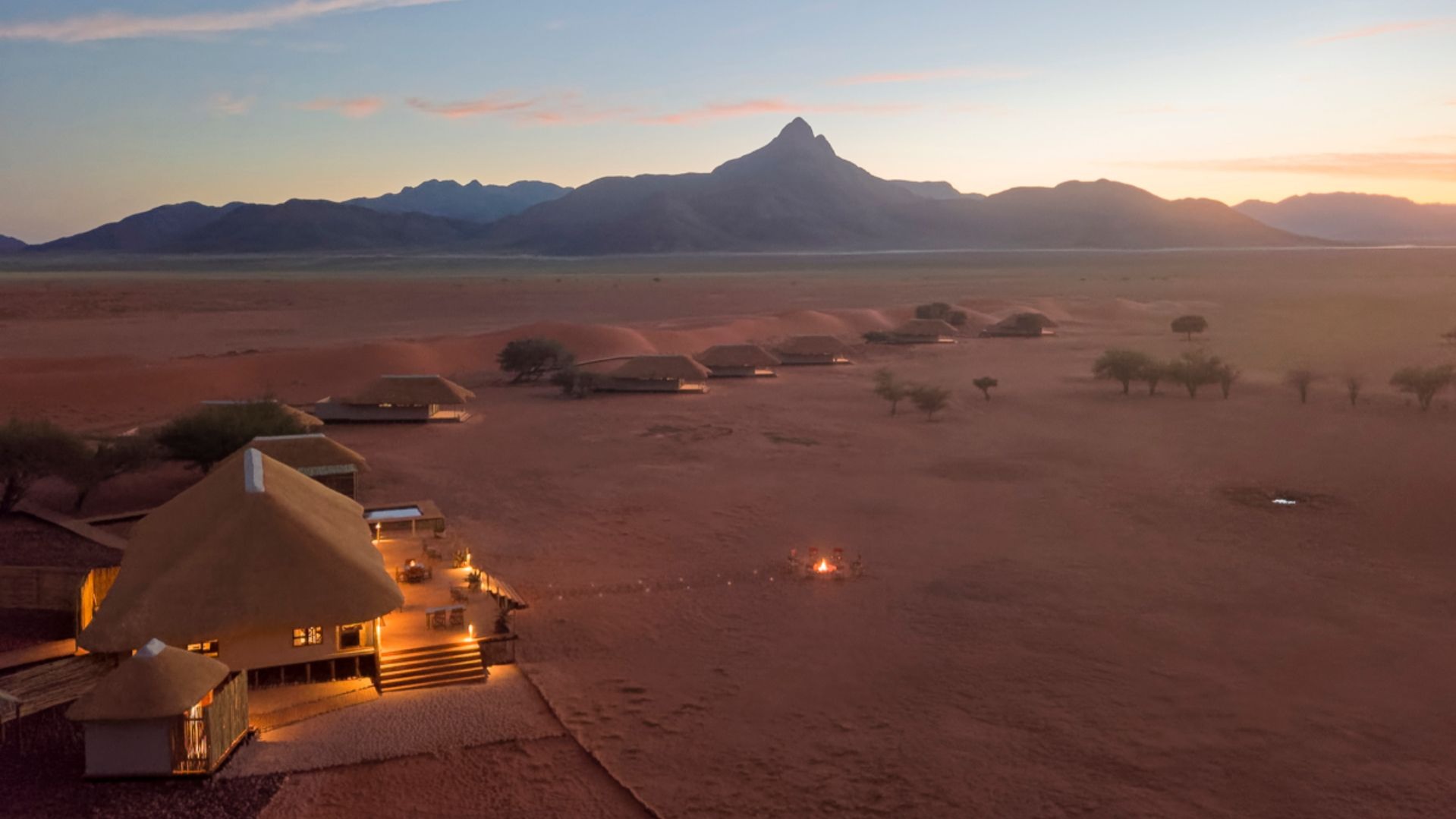 Private Serenity at Kwessi Dunes: A Stay in the Kalahari