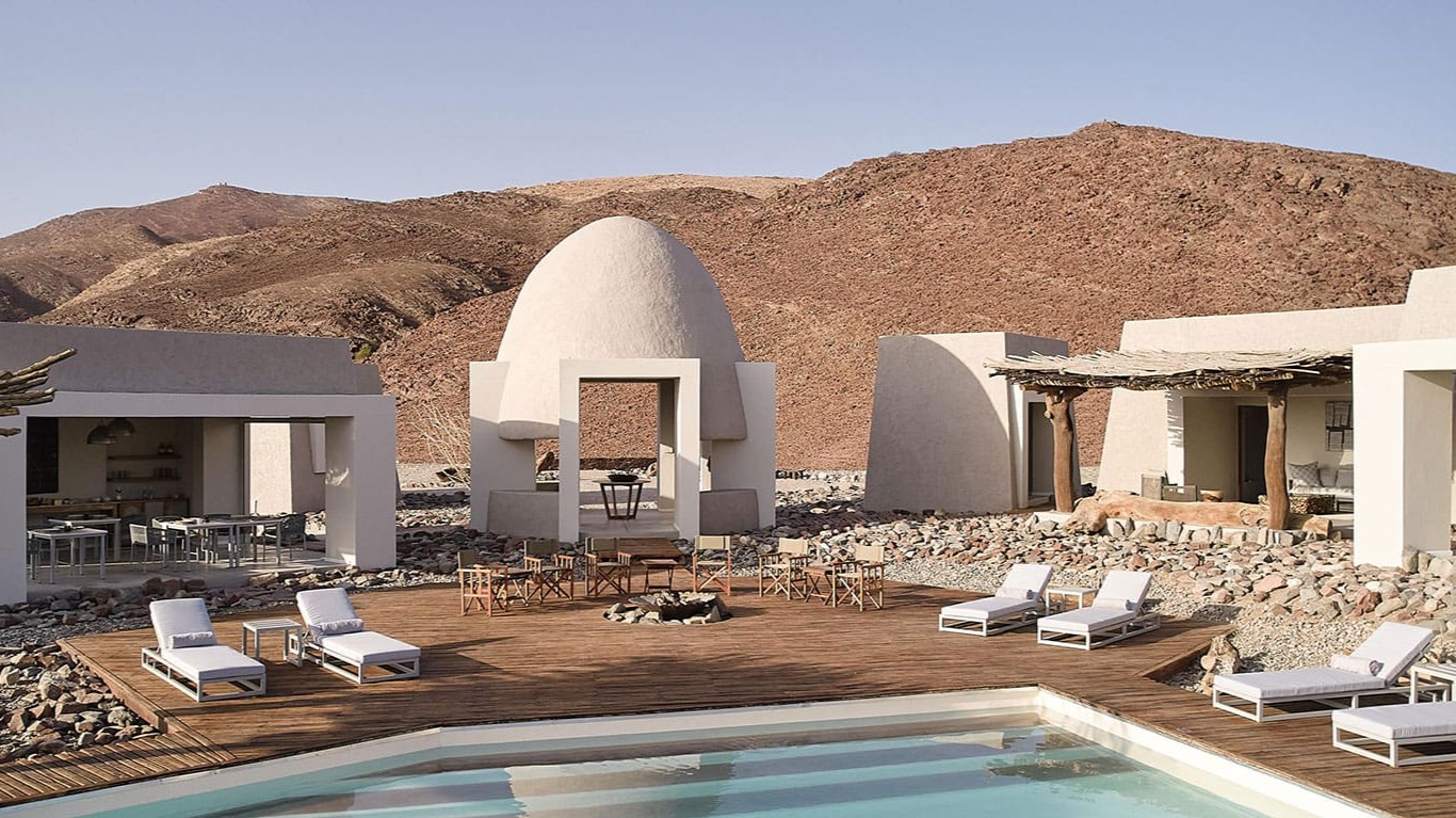 Okahirongo Elephant Lodge Tips: Booking Flights, Packing Layers and Waterhole Vigil Schedules