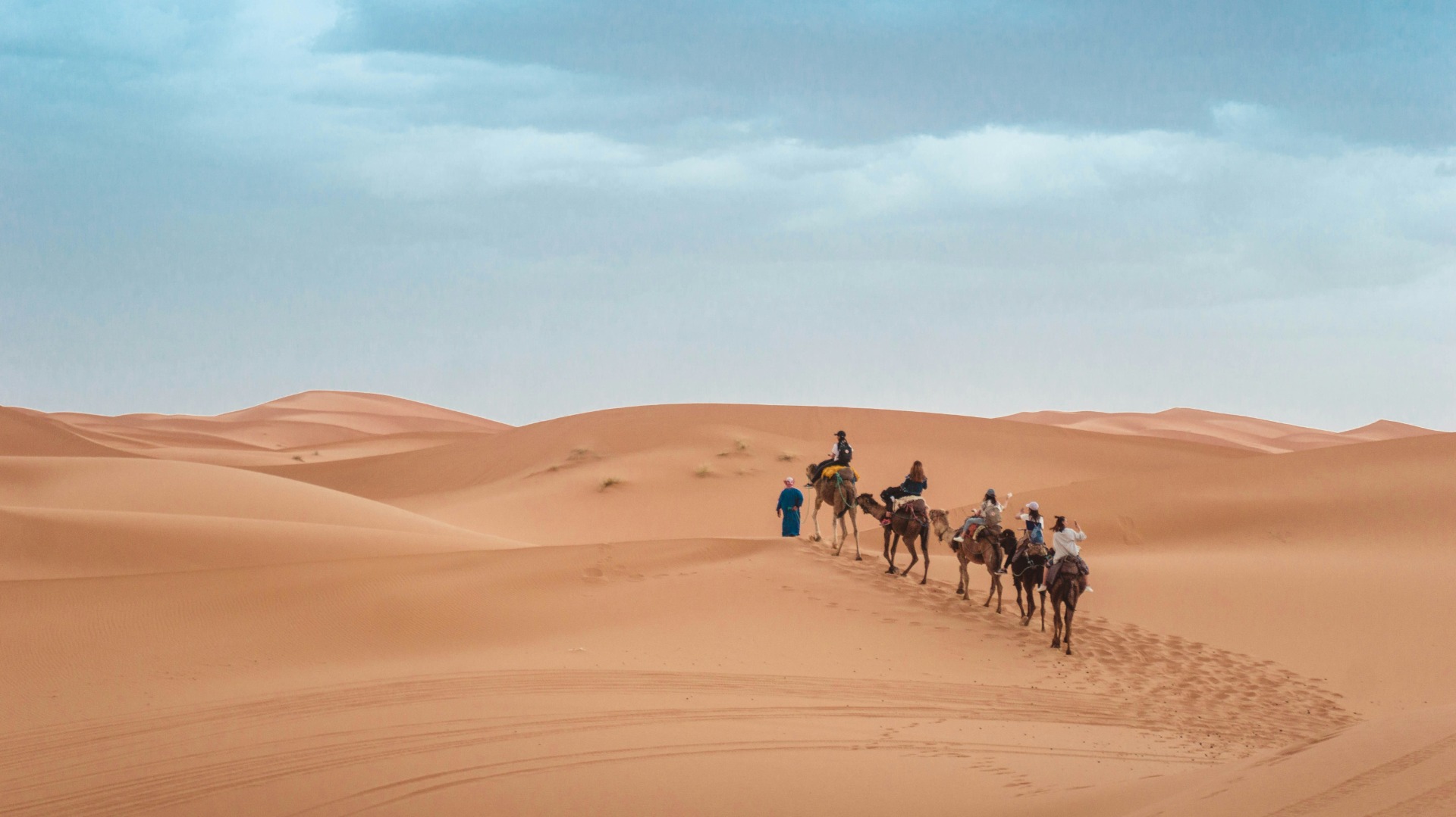 Why Most Sahara Images Miss the Desert's Most Compelling Frames