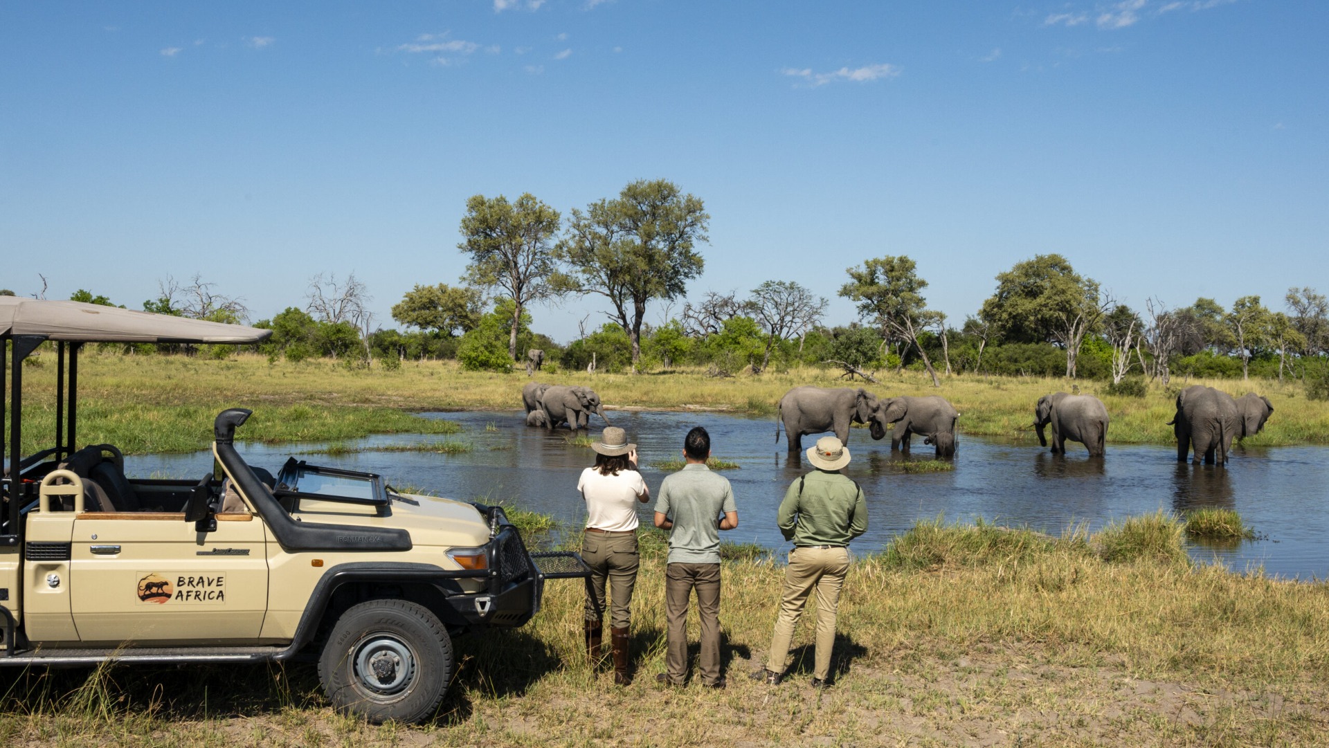 How Much Should You Tip on an African Safari?