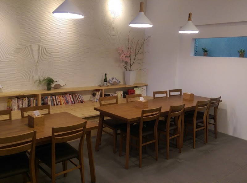 Yutianjia Macaron Specialty Store